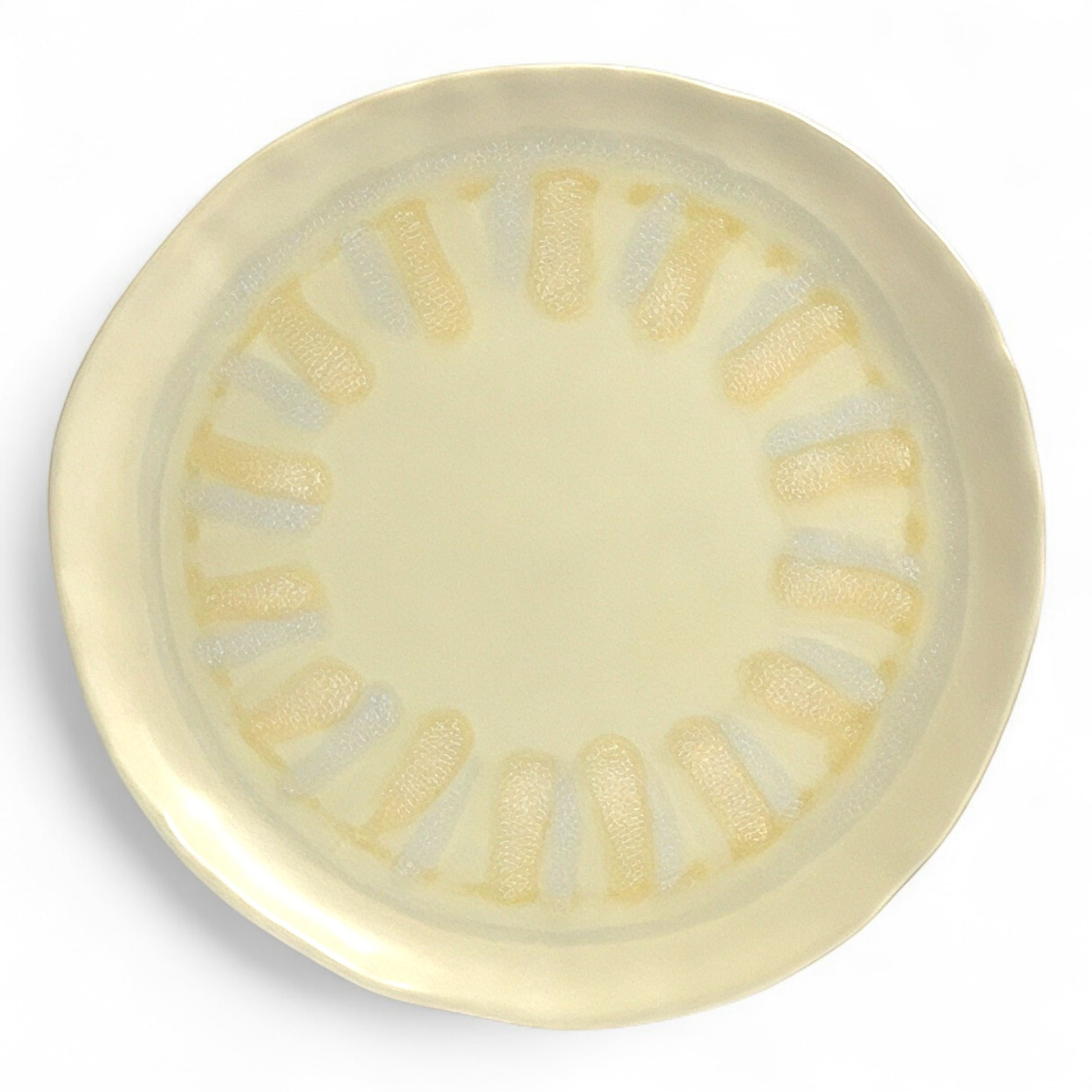 Assiette artisanale – Crème & Miel 27 cm (vendue à l’unité)